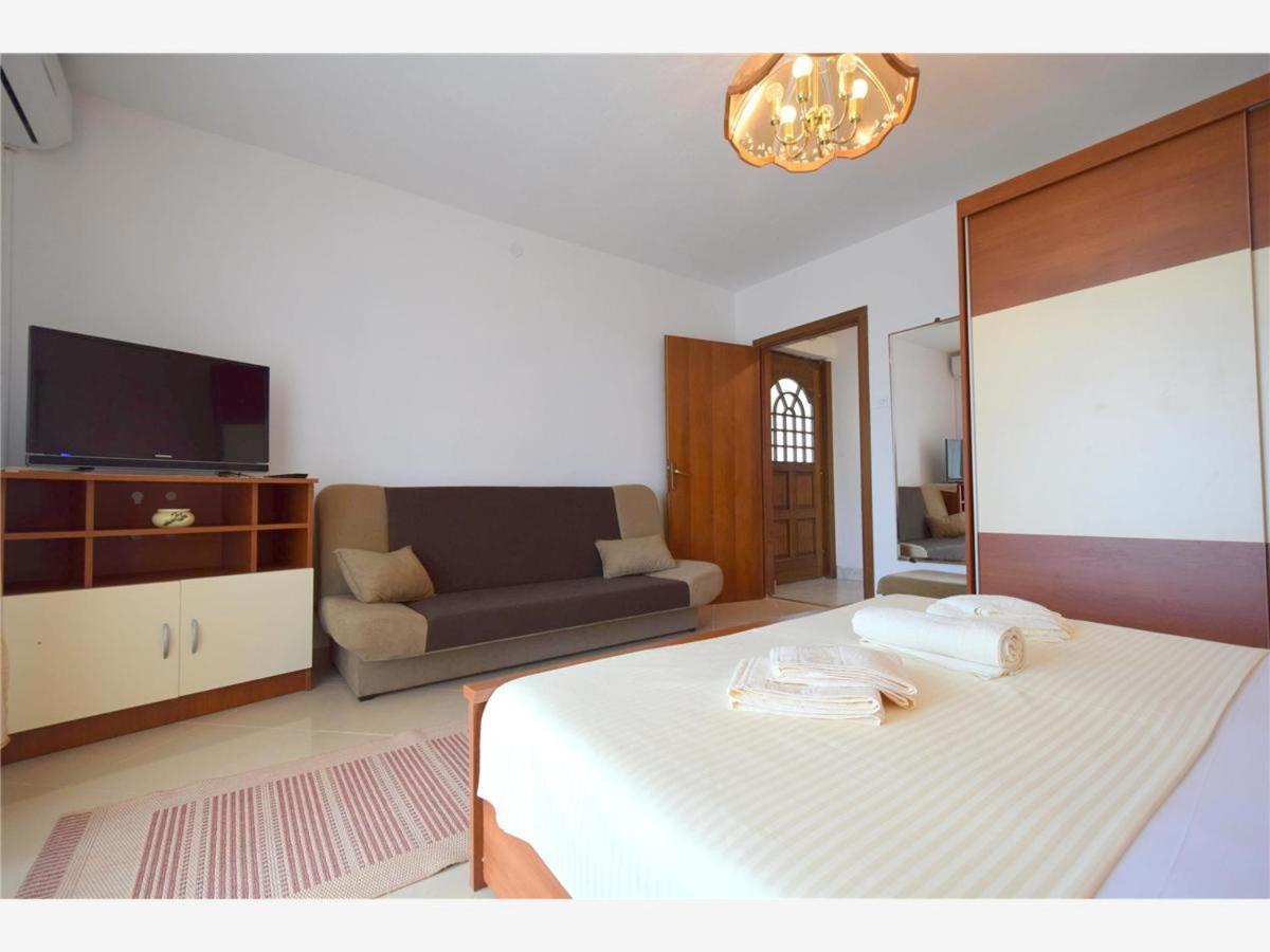 مالينسكا Apartments Rendulic المظهر الخارجي الصورة